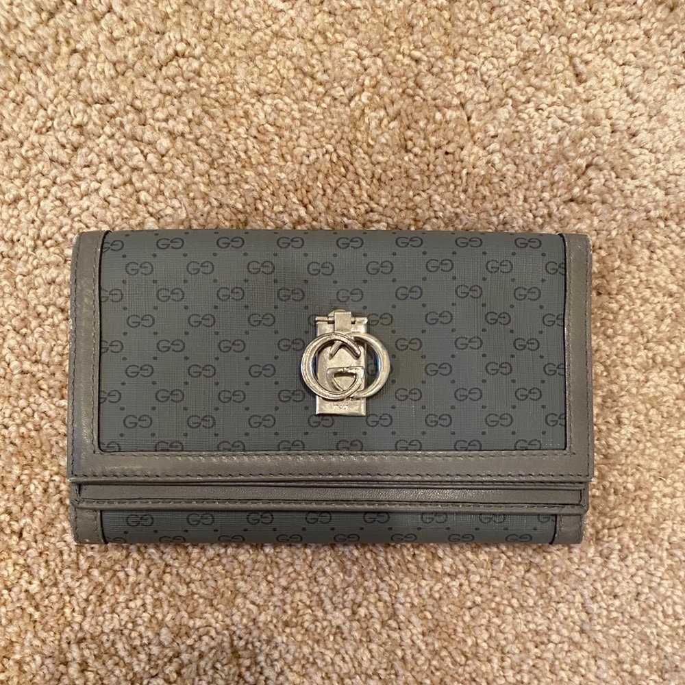 Vintage Gucci Italy Grey Wallet